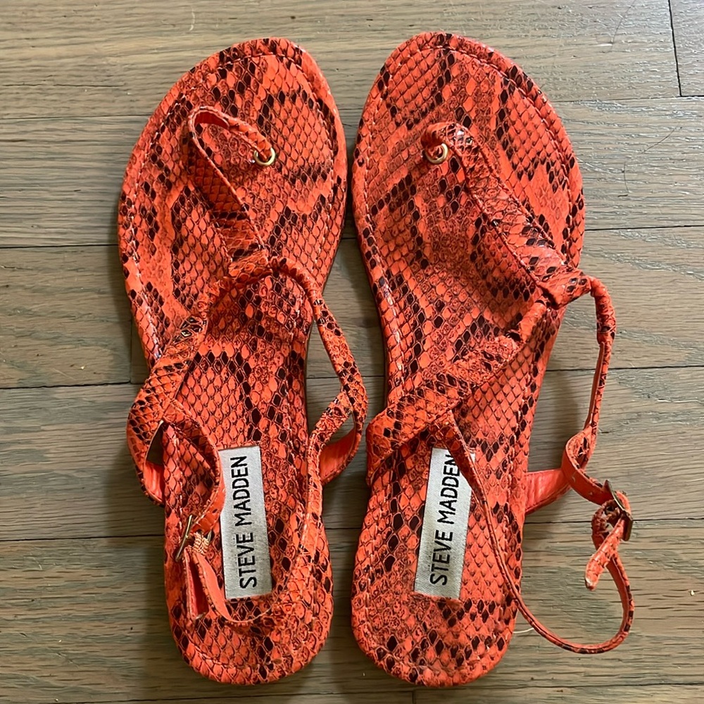 STEVE MADDEN Sandals